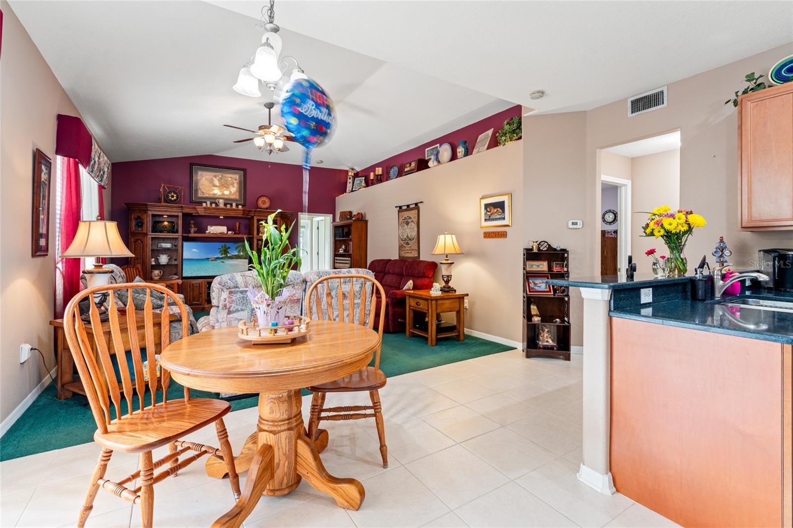 Eating space/Family/Kitchen
