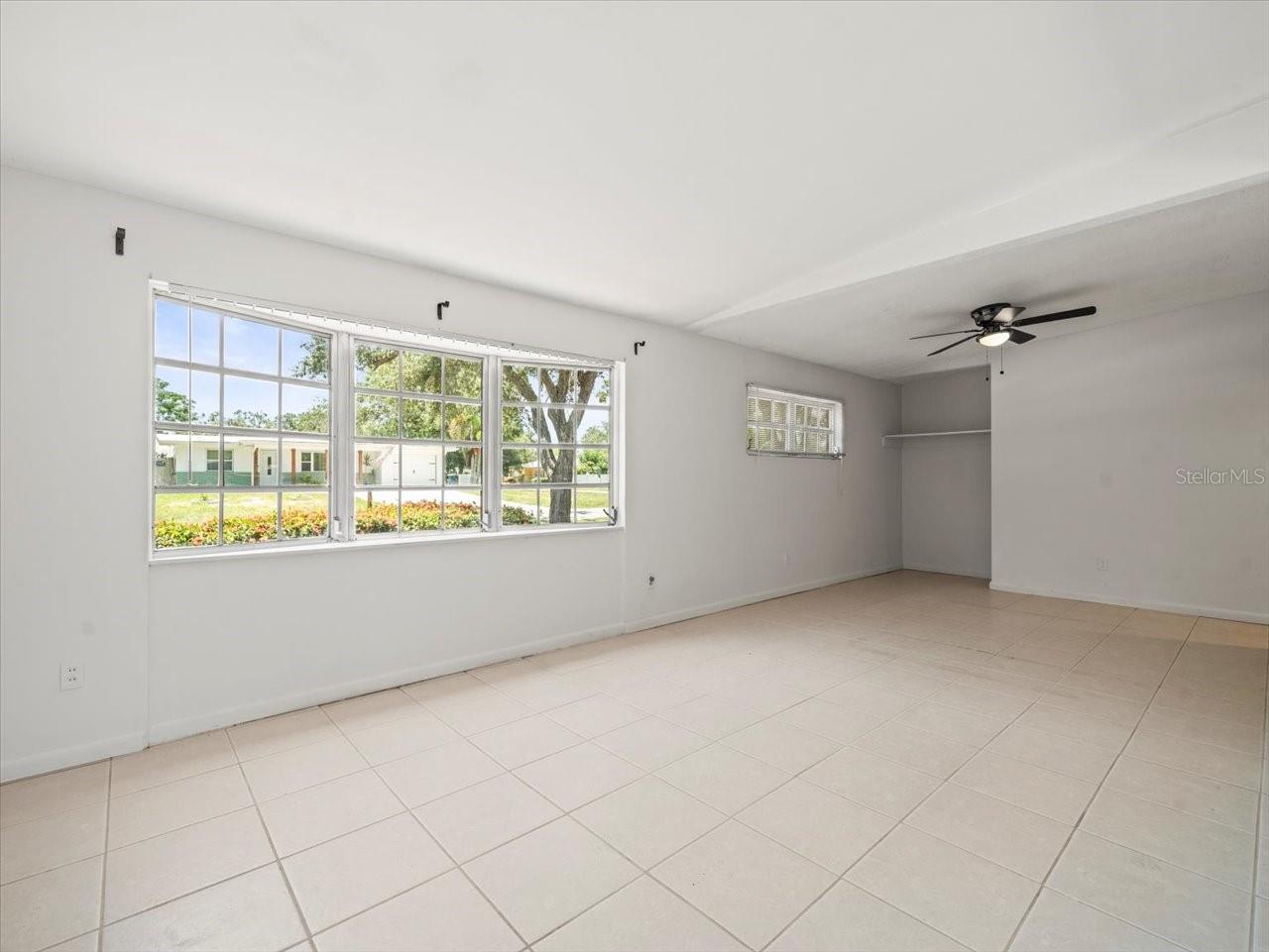 Living Room | Front Bay Window