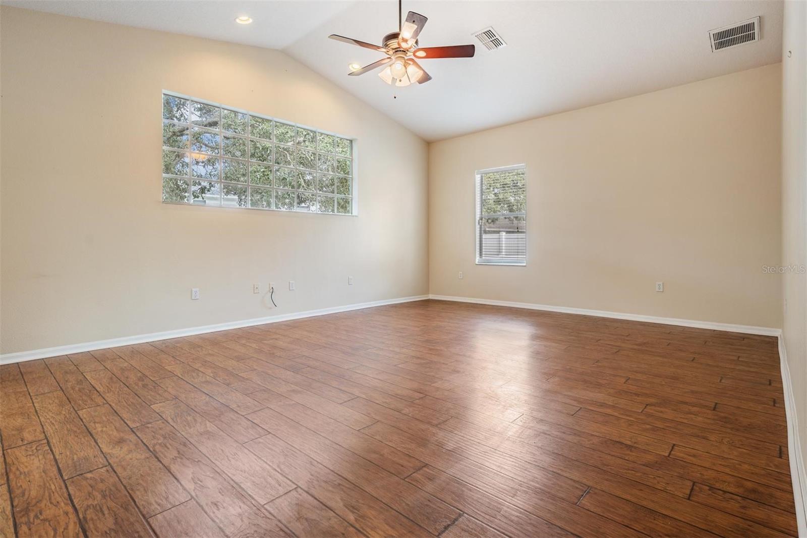 Bonus room