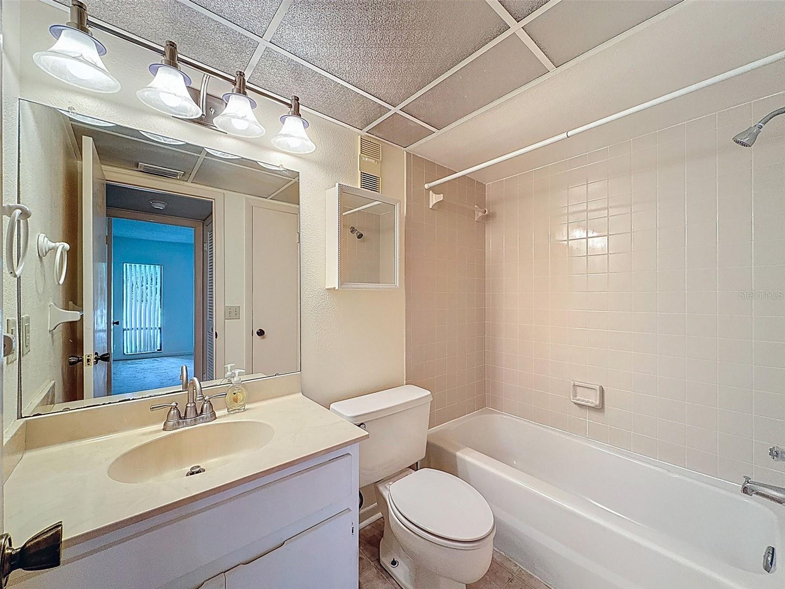 2nd Bathroom