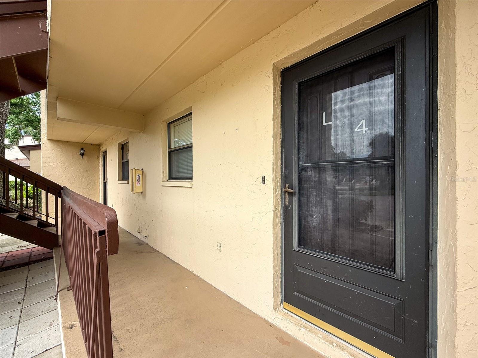 Front Door/Porch