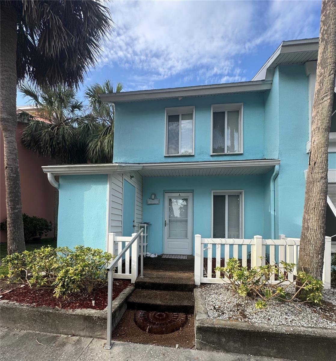 End unit Town home
