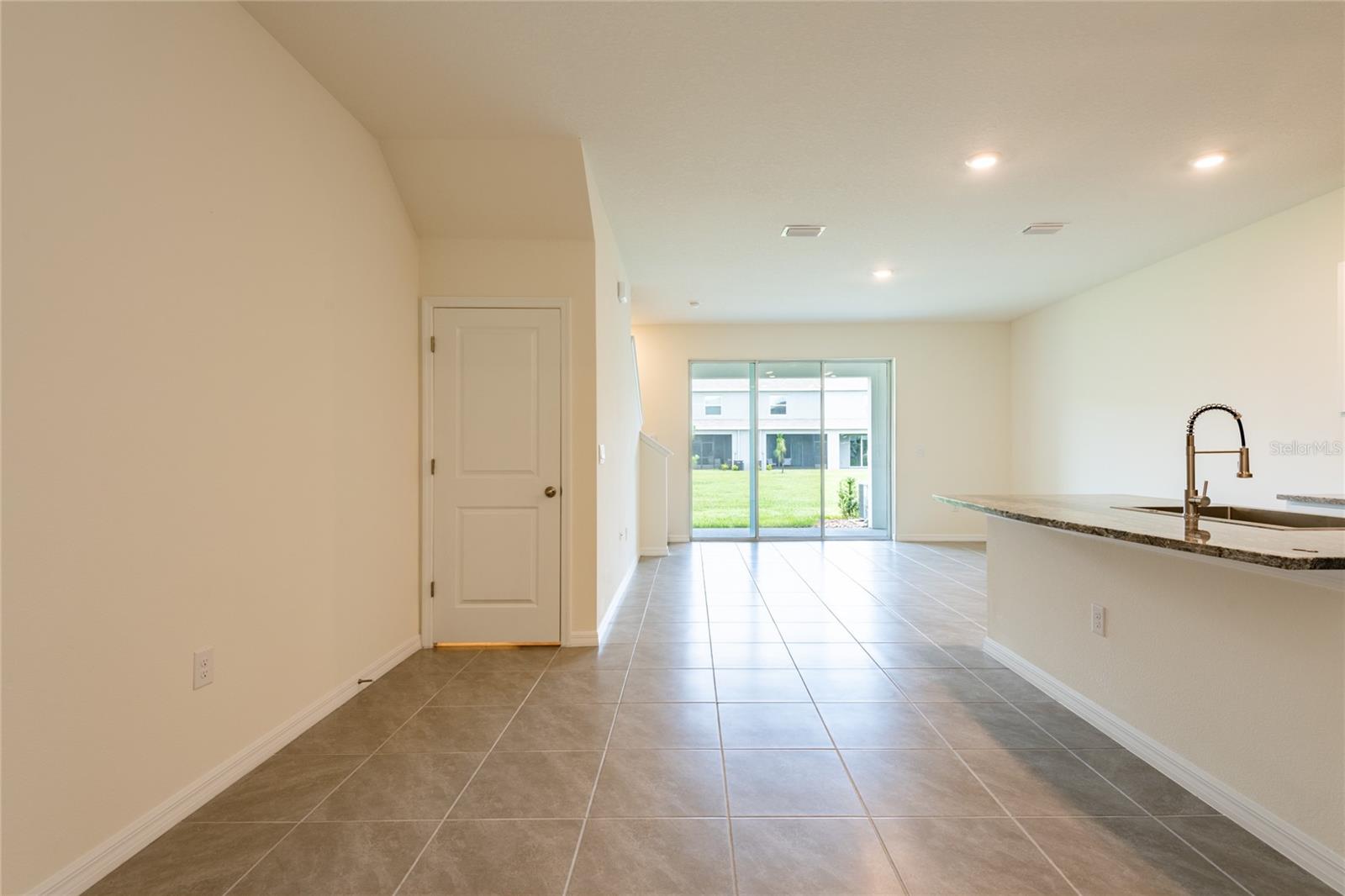 Nice size breakfast nook