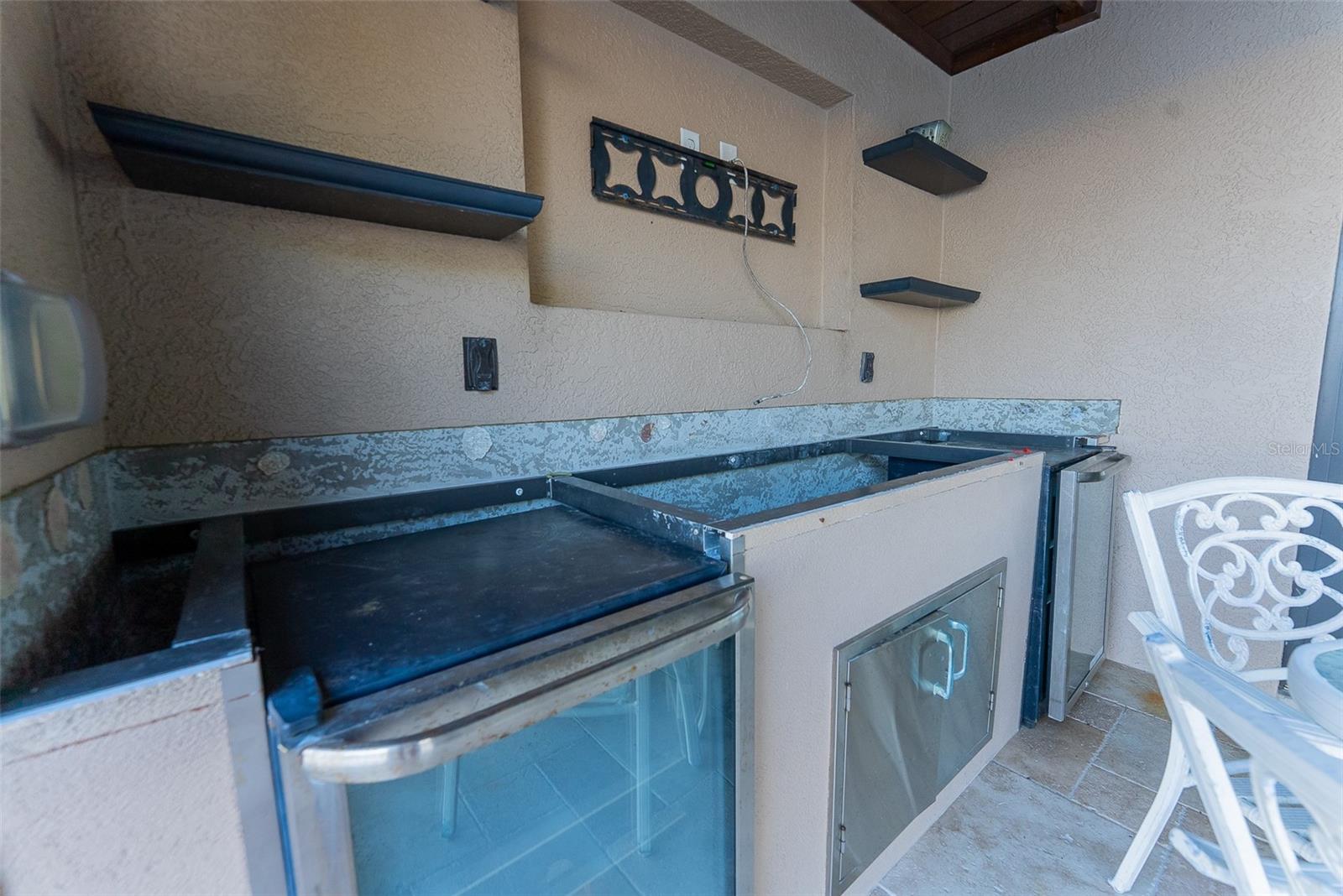 Outdoor Kitchen & Entertainment Area487 Harbor Dr S, Indian Rocks Beach, FL