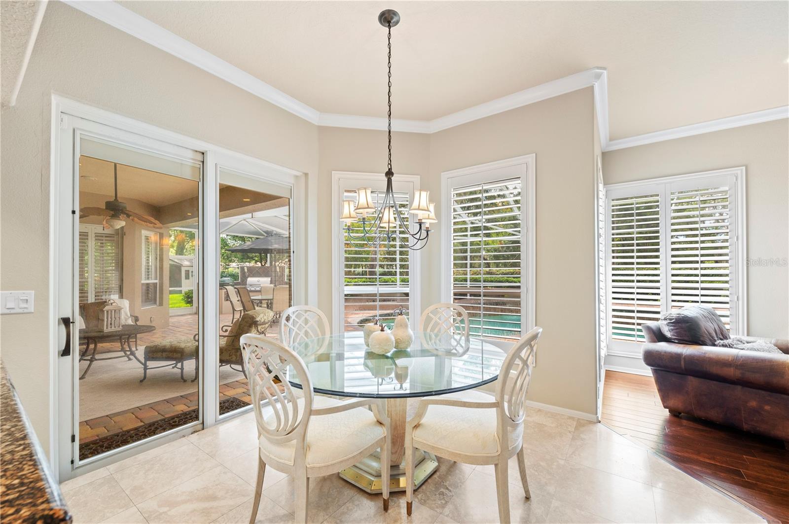 Bright kitchen nook