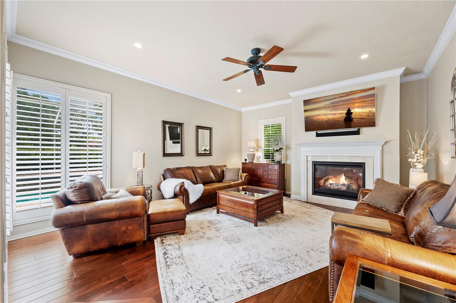 Grand room with Gas fireplace.
