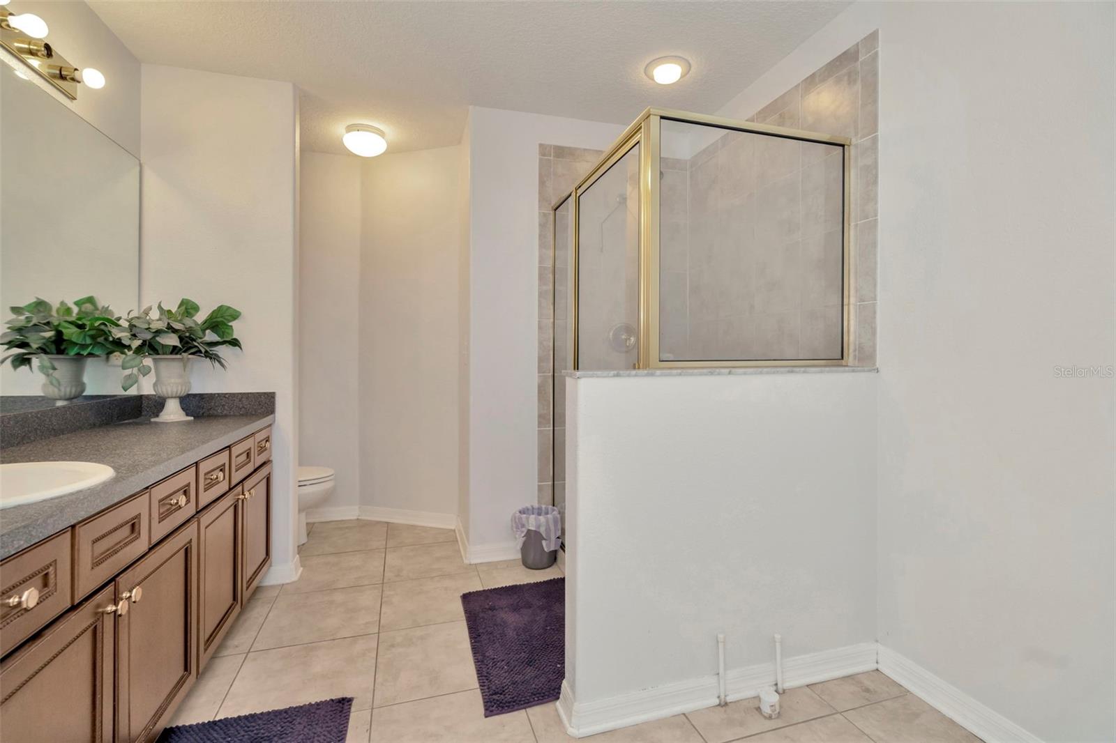 Primary bath