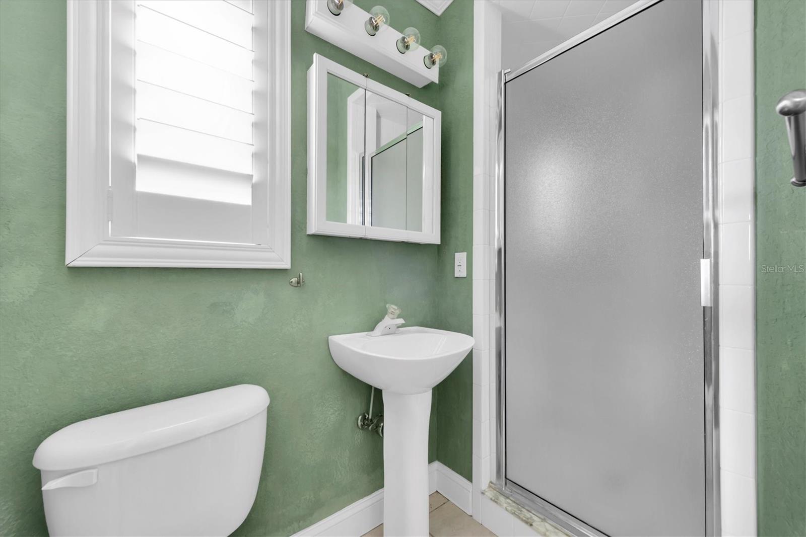 Bedroom 5 EnSuite Bathroom