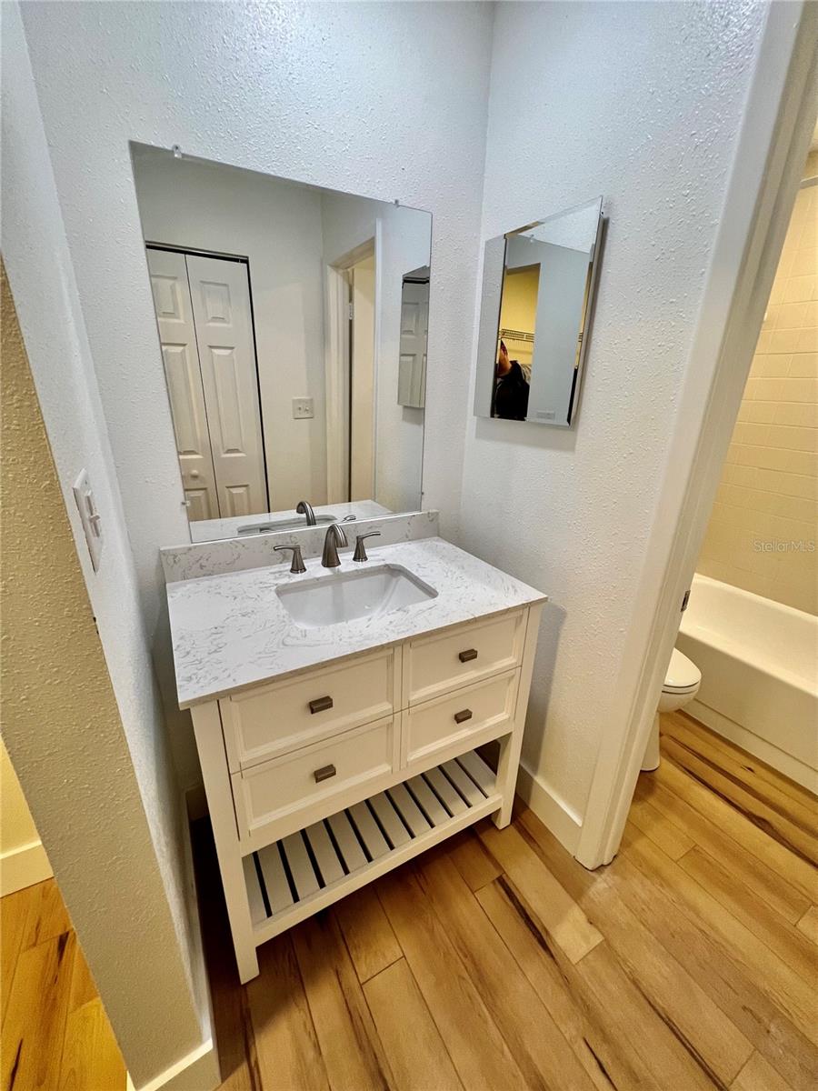 new Bathroom vanities