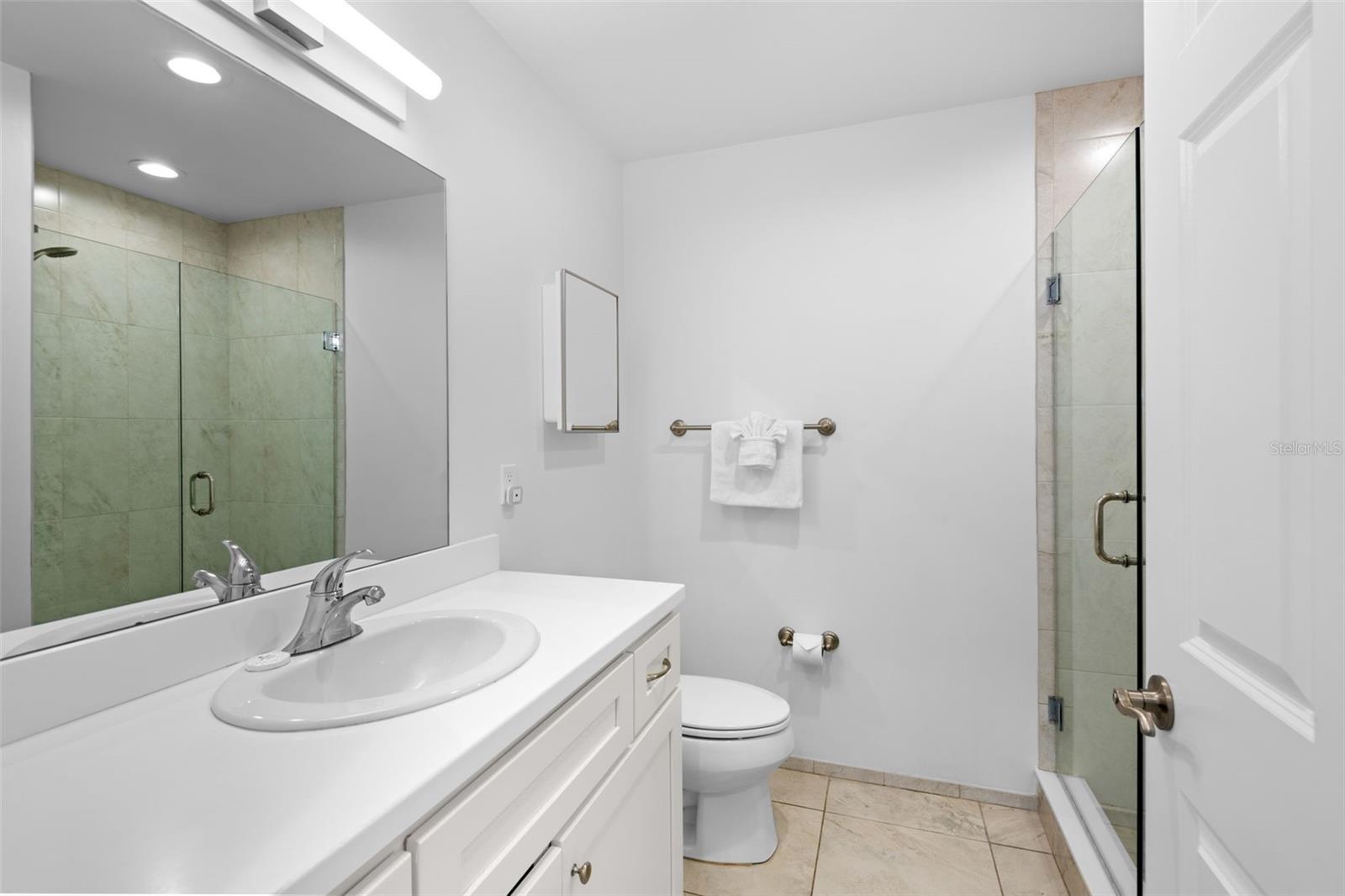 2nd Bathroom