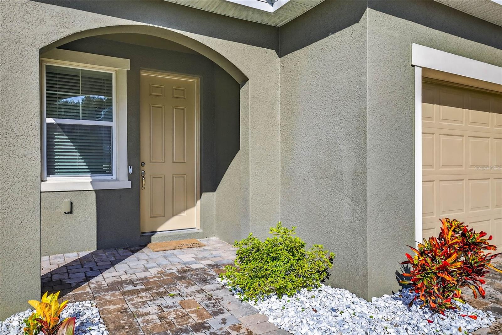 Marble chip landscaping for easy maintenance