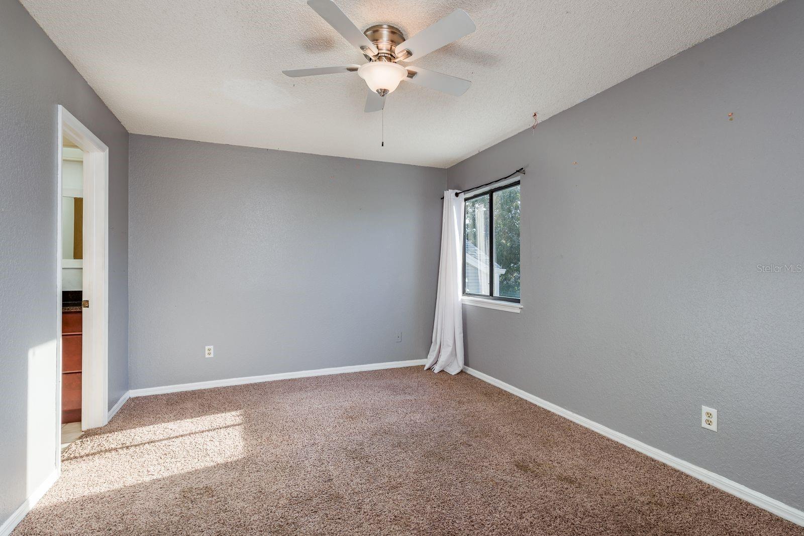 Top floor secondary bathroom