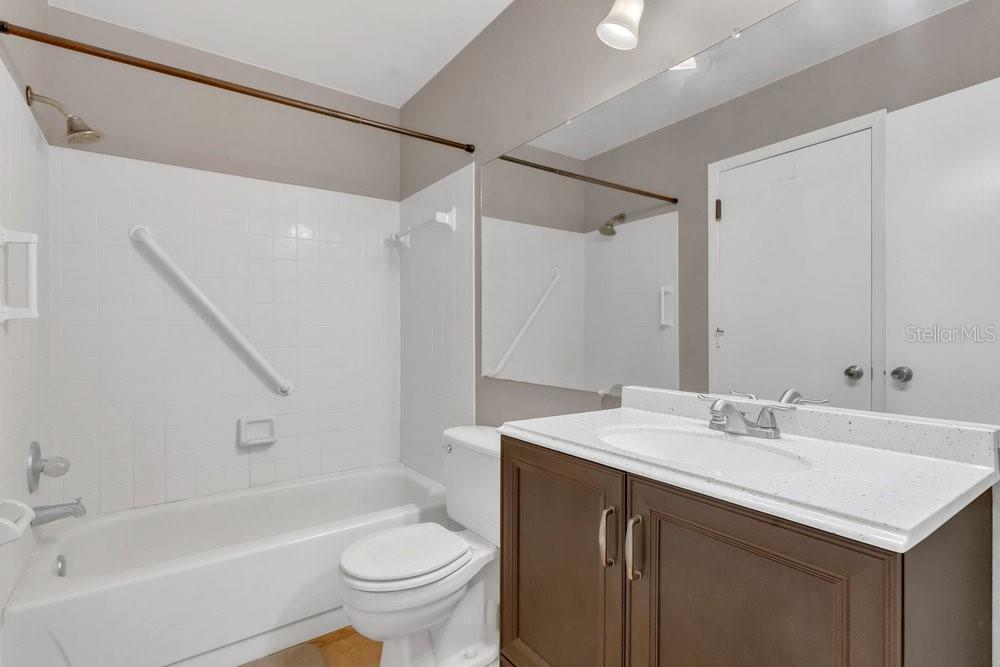 secondary bath