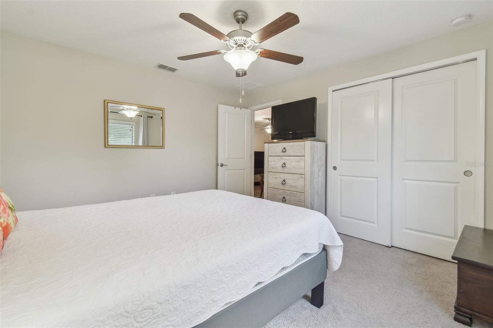 BEDROOM 4