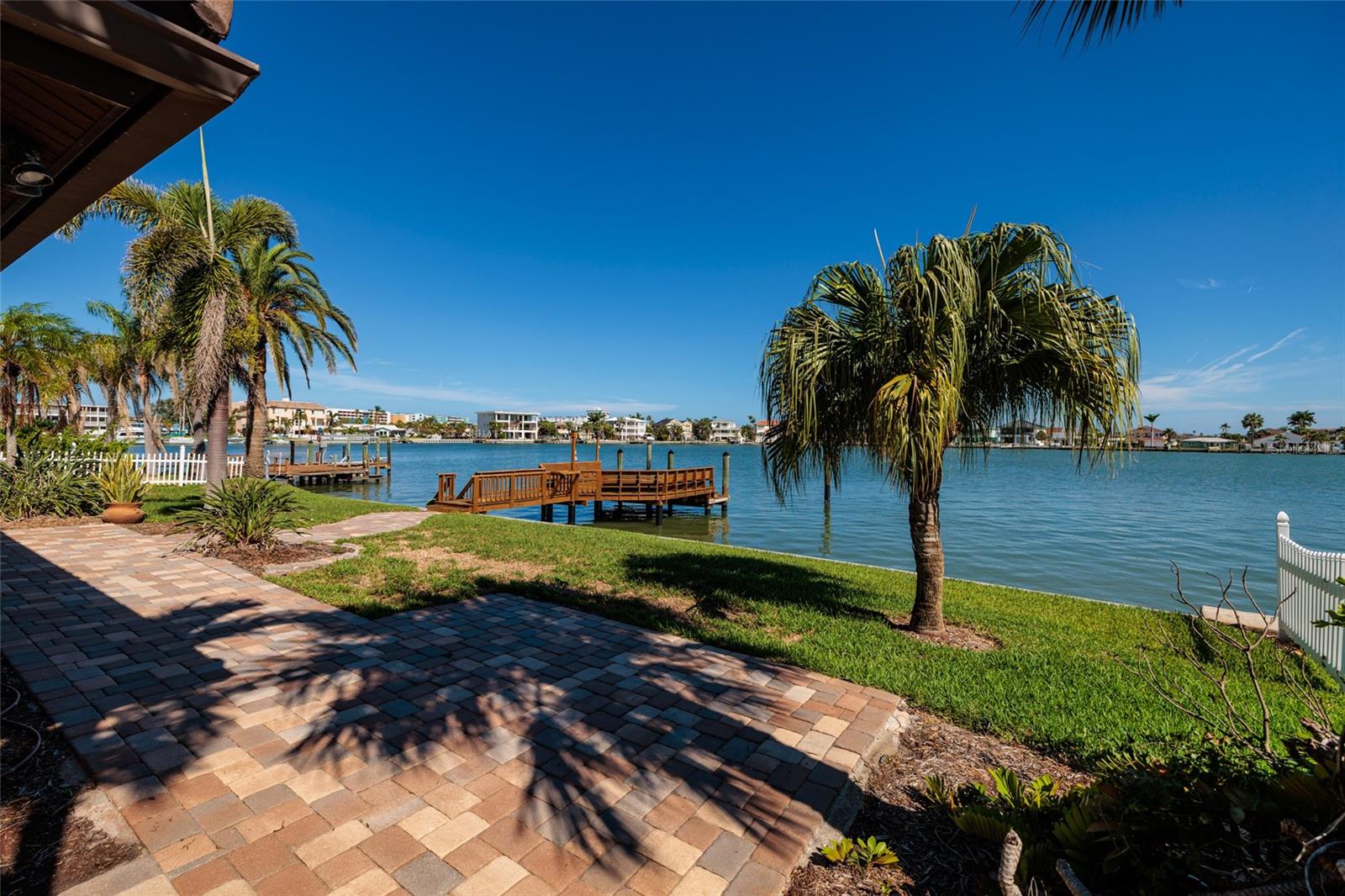 Exterior Back/Waterfront/Dock