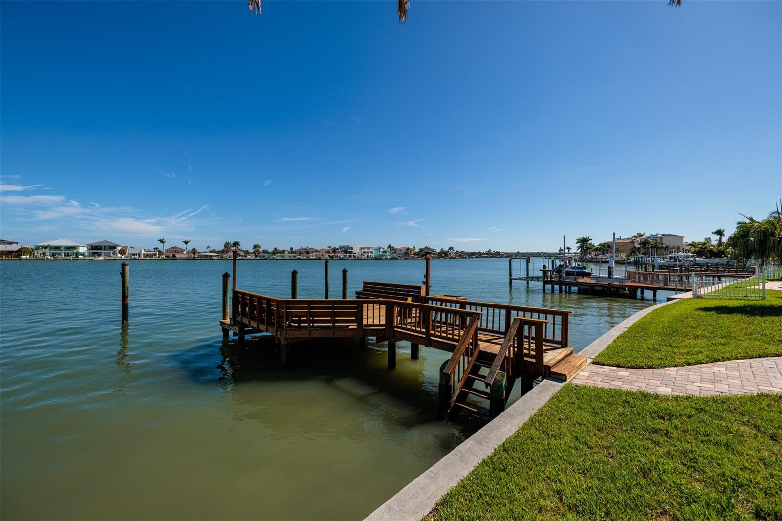 Exterior Back/Waterfront/Dock