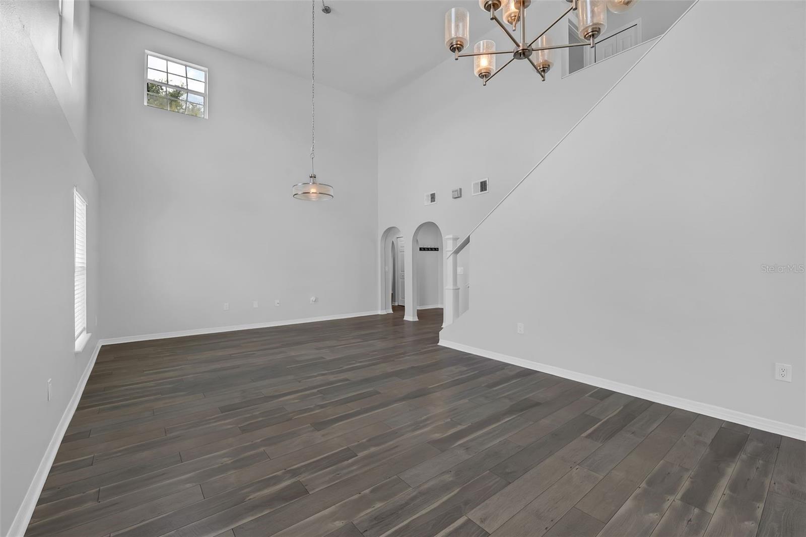 alt view family dining room