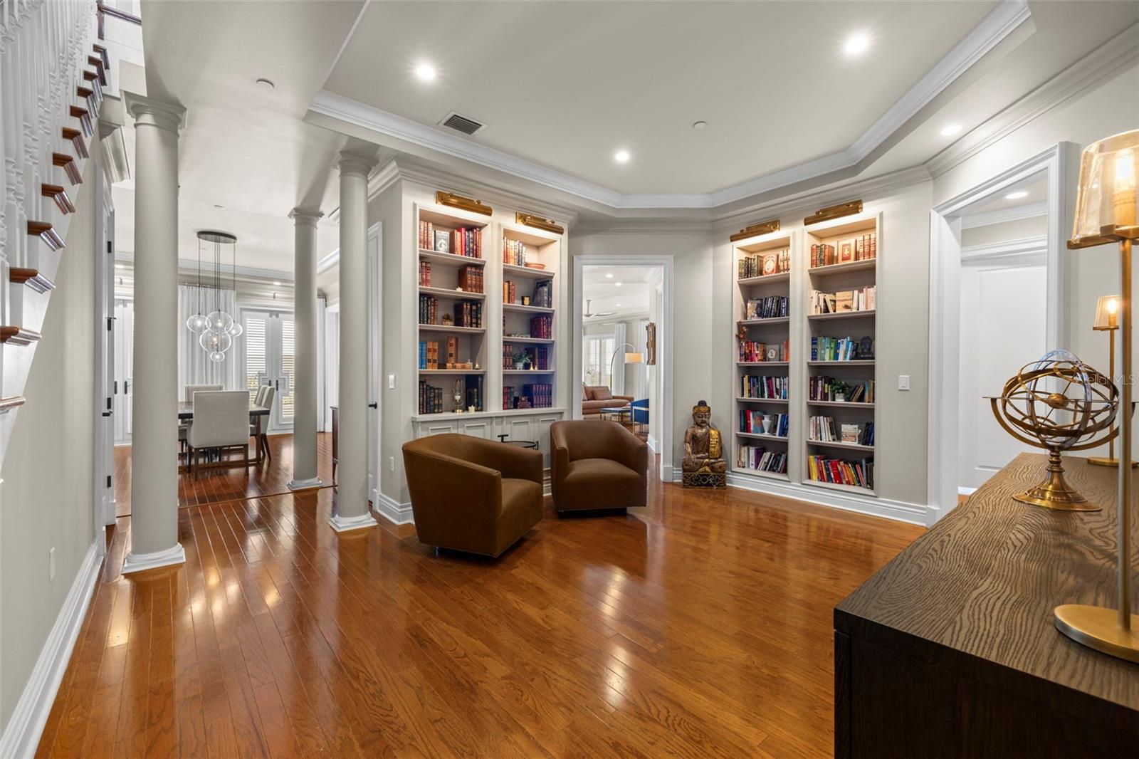 Seating room
