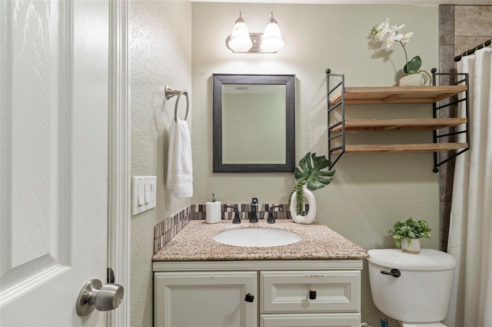2nd Bathroom