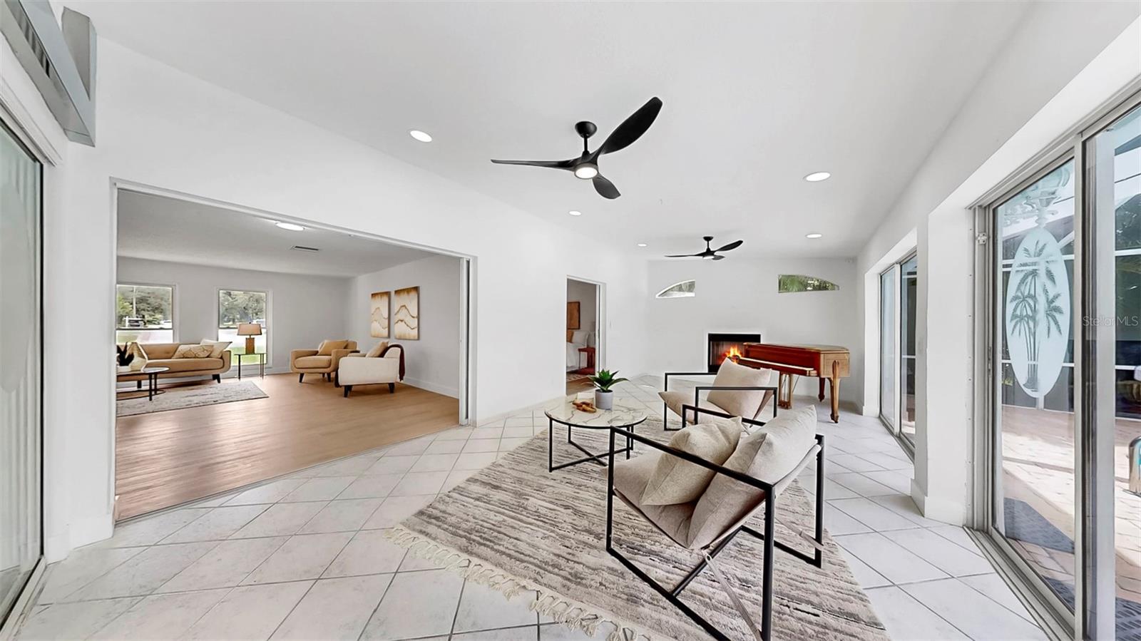 Sunny Florida Room w/ Fireplace