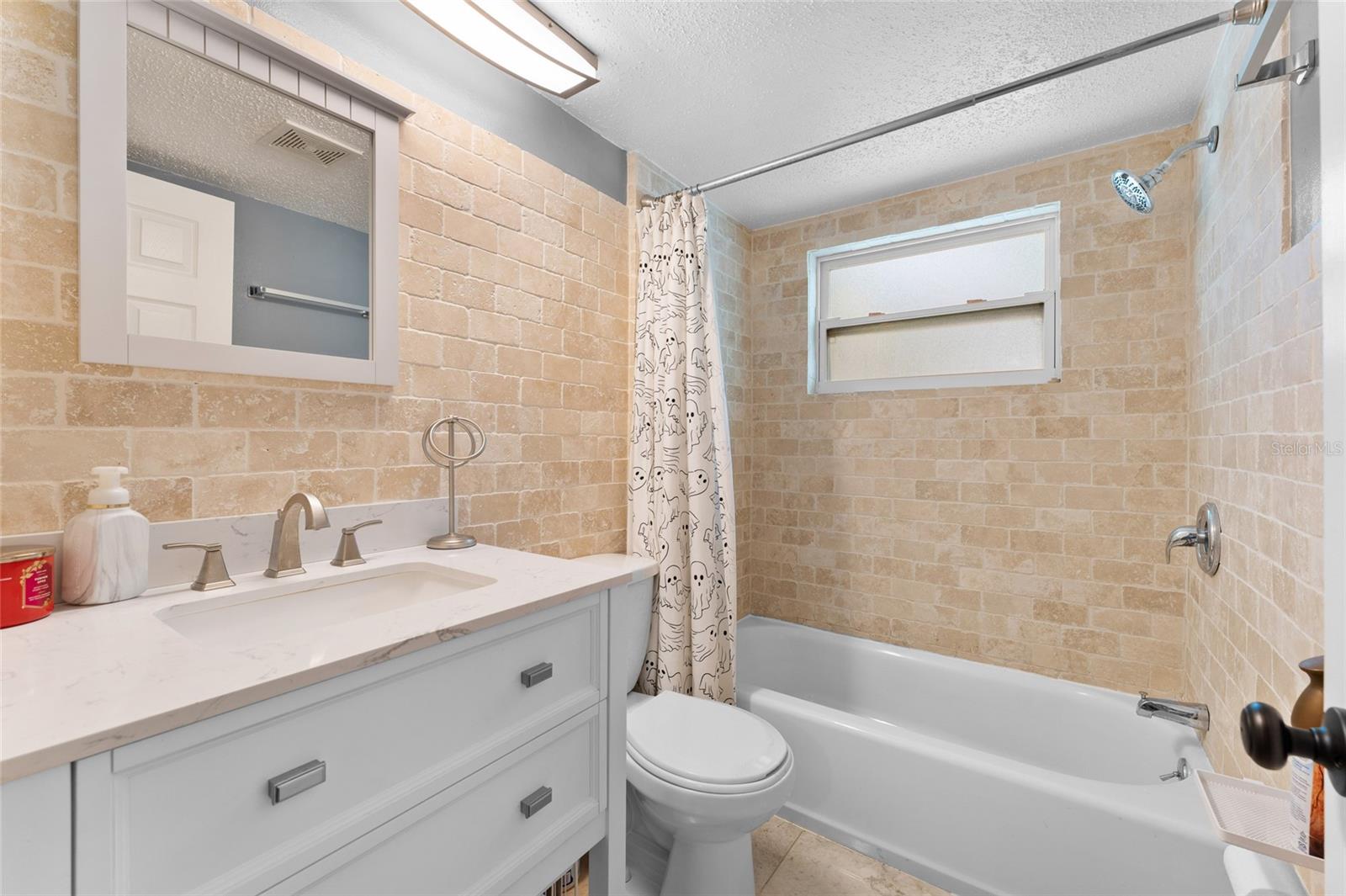 2nd bathroom