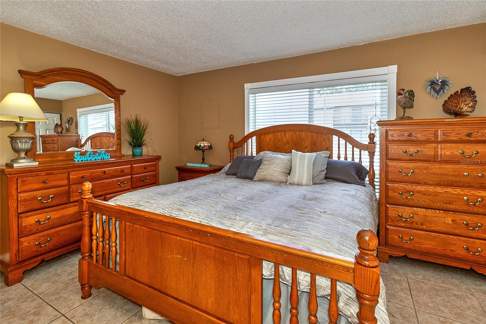 King-Size Bed