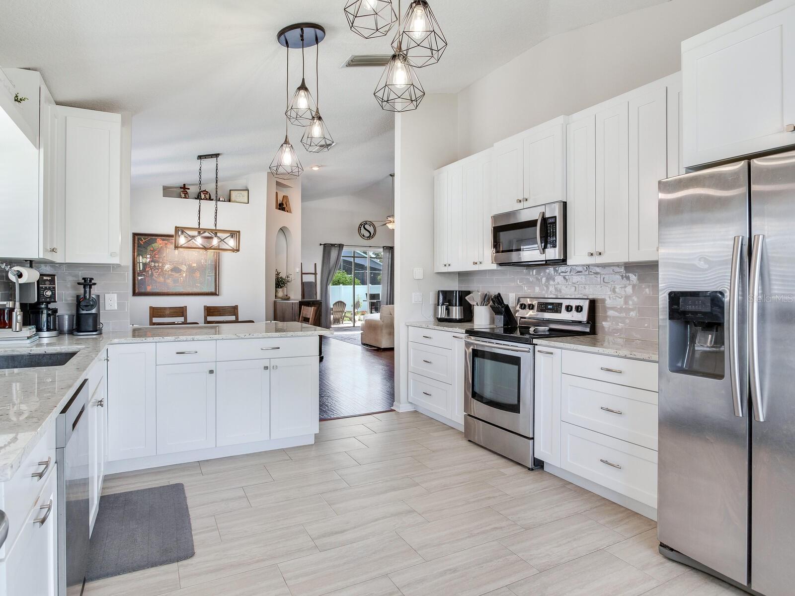 Kitchen - SS Appliances