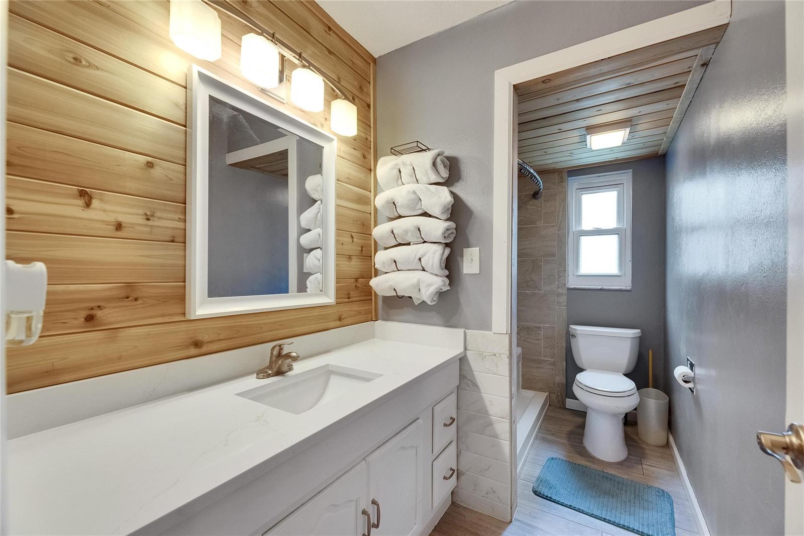 2nd Bathroom