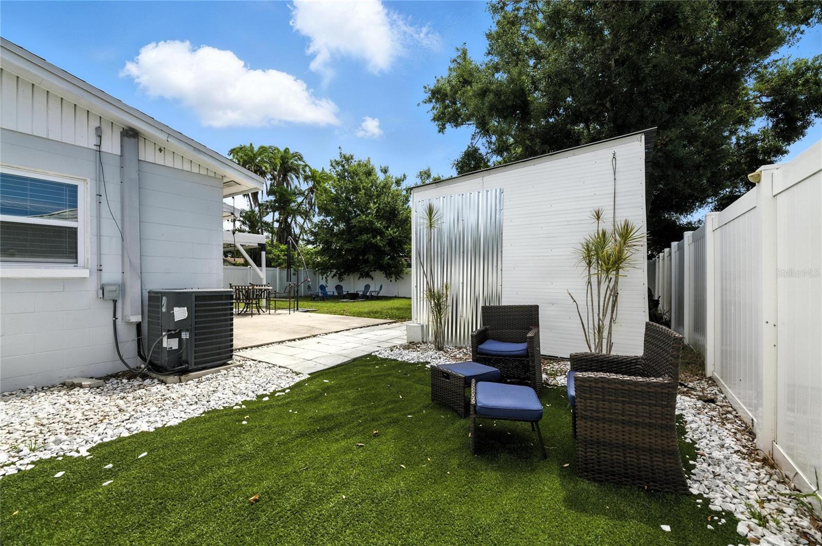 Backyard - Lounge Area