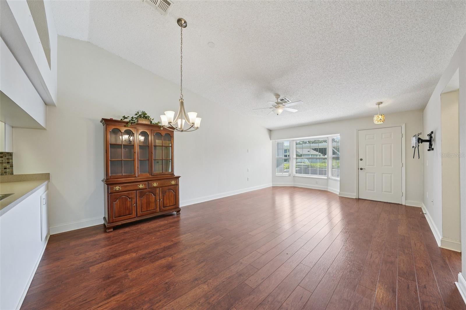 Living Room / Dining Room Combo