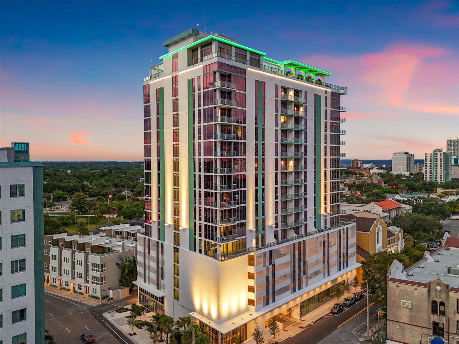 Brand new luxury mid-size condo in Downtown St. Pete