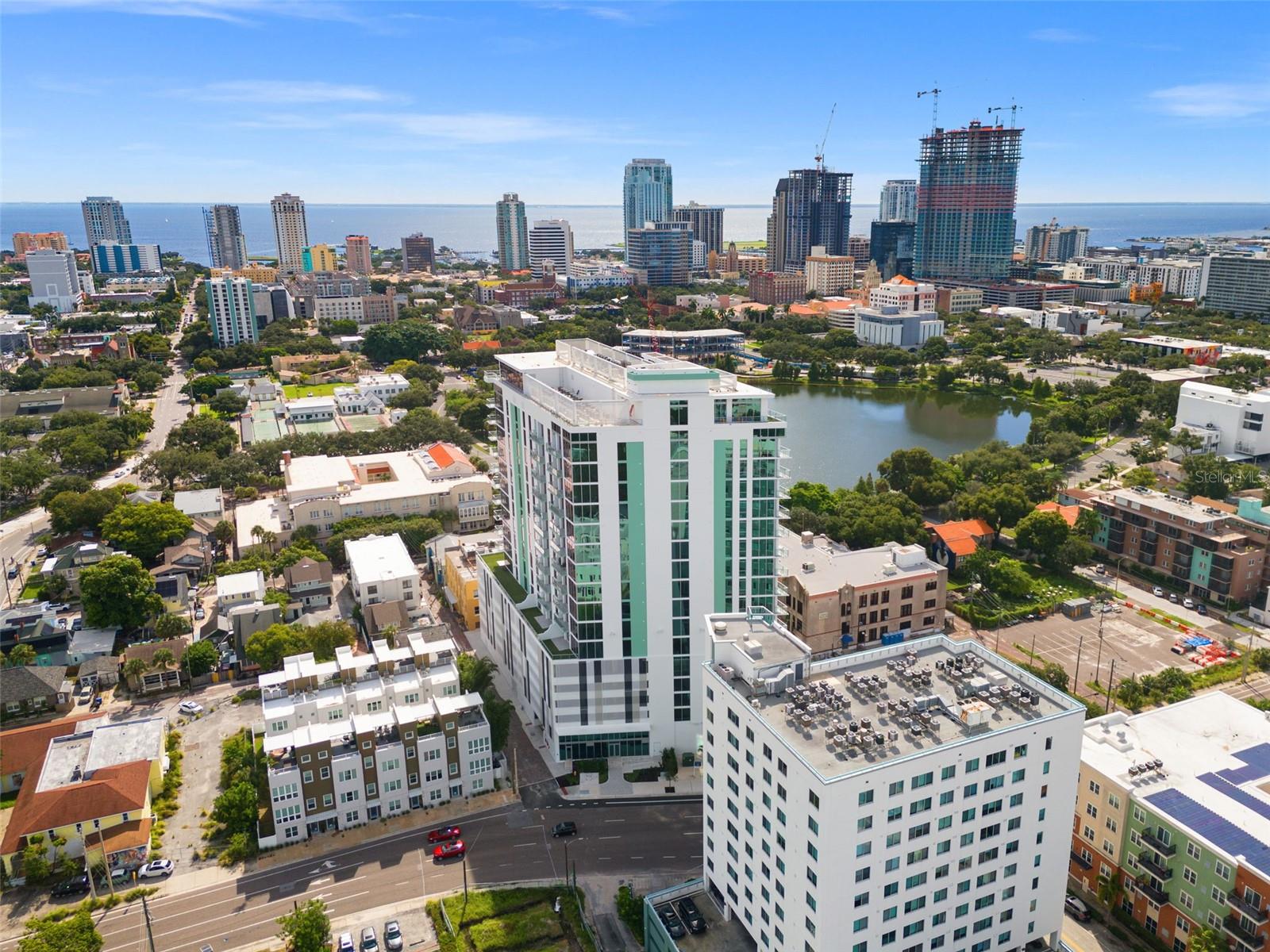 Close to the best restaurants, museums, parks and much more!