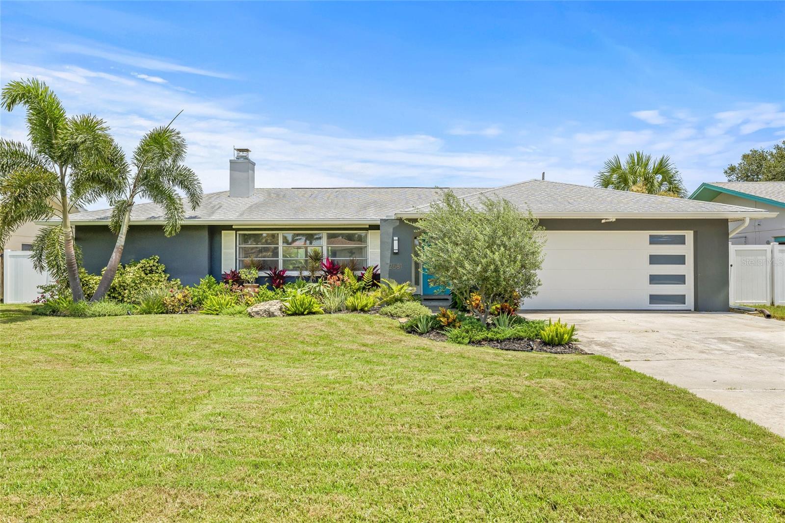 Welcome to 2581 61st Ave S