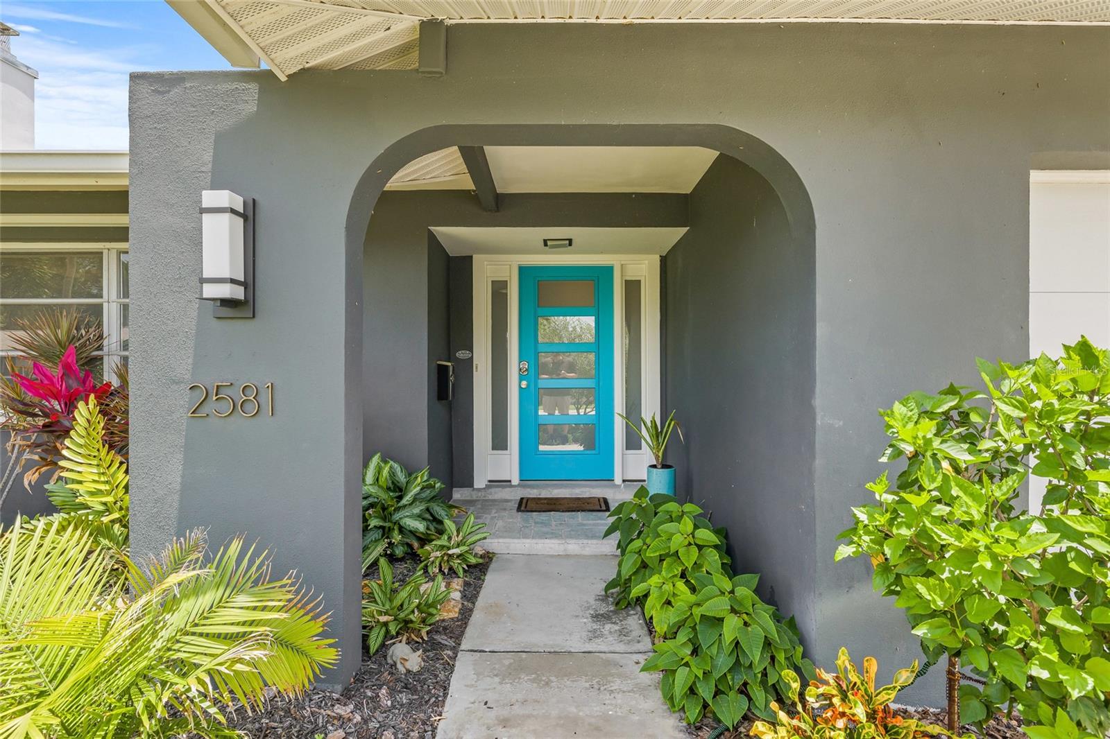 Covered Entry Porch