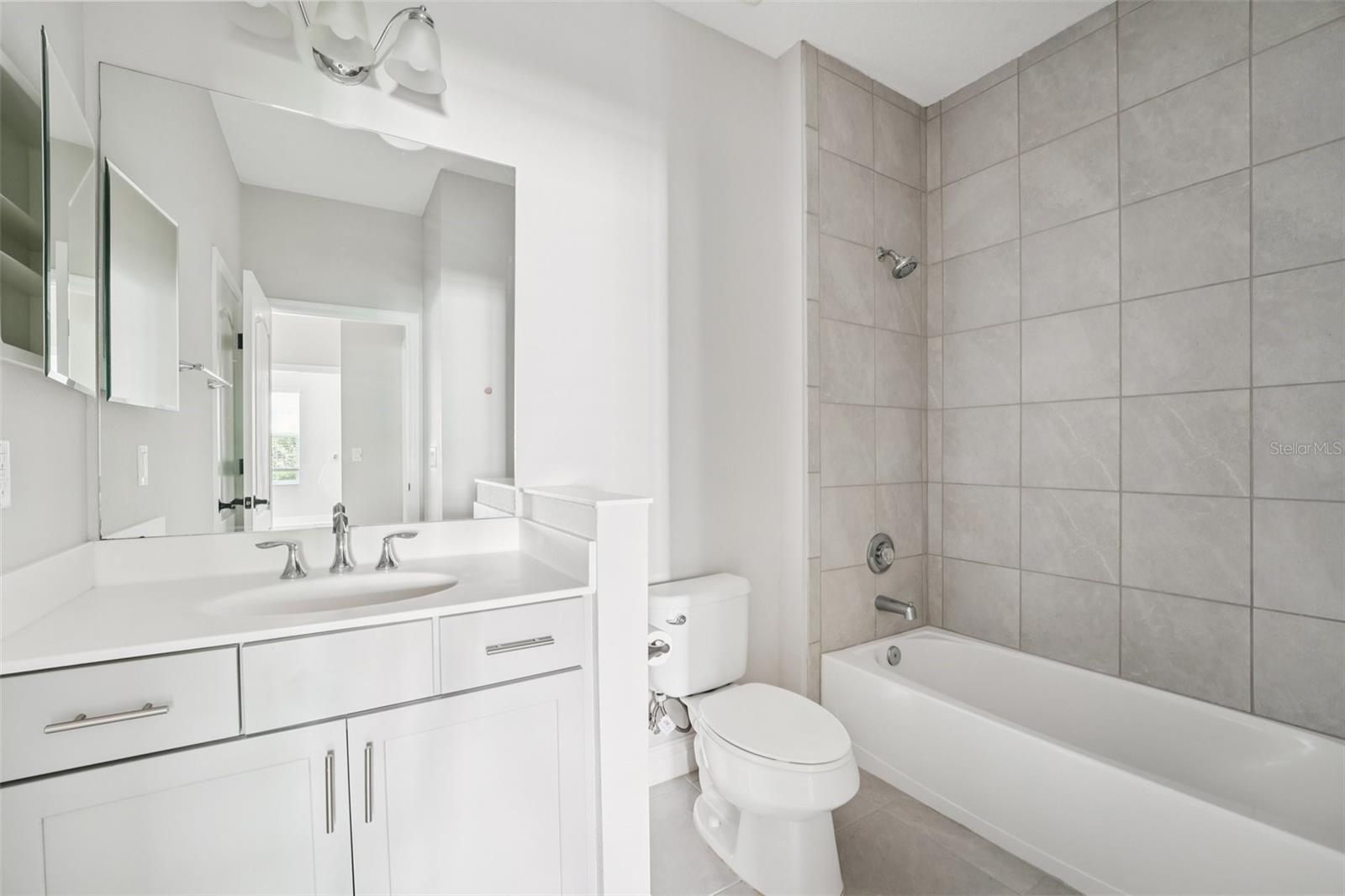 BATHROOM 2