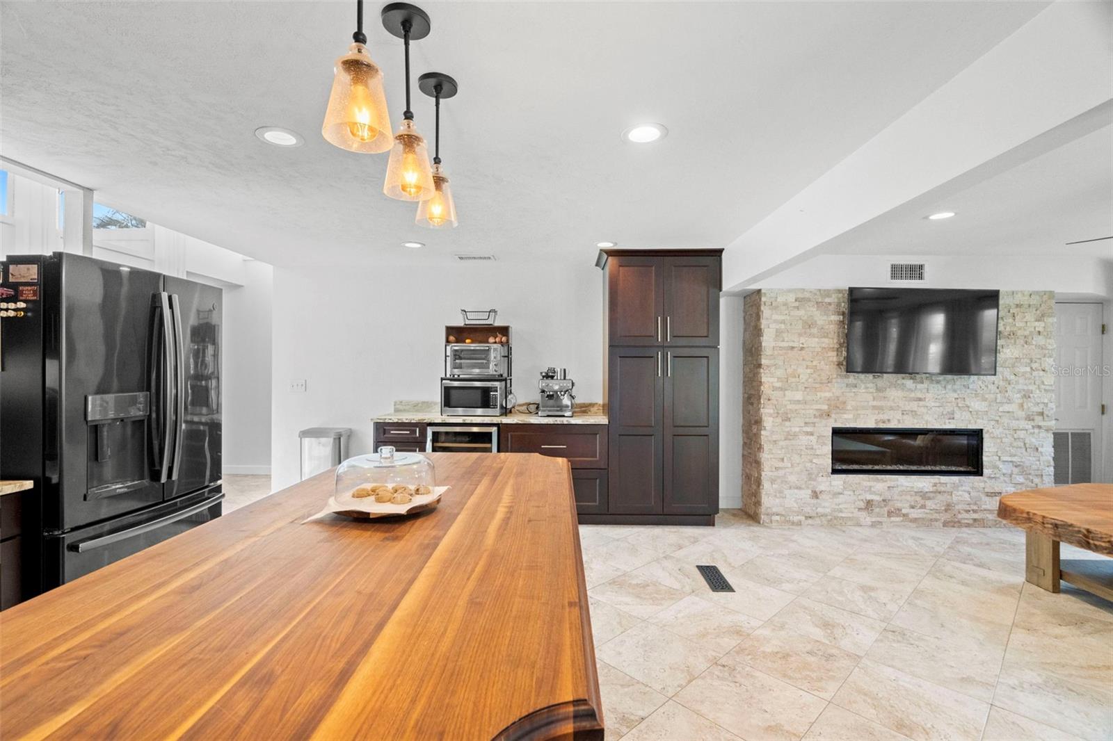 Kitchen island
