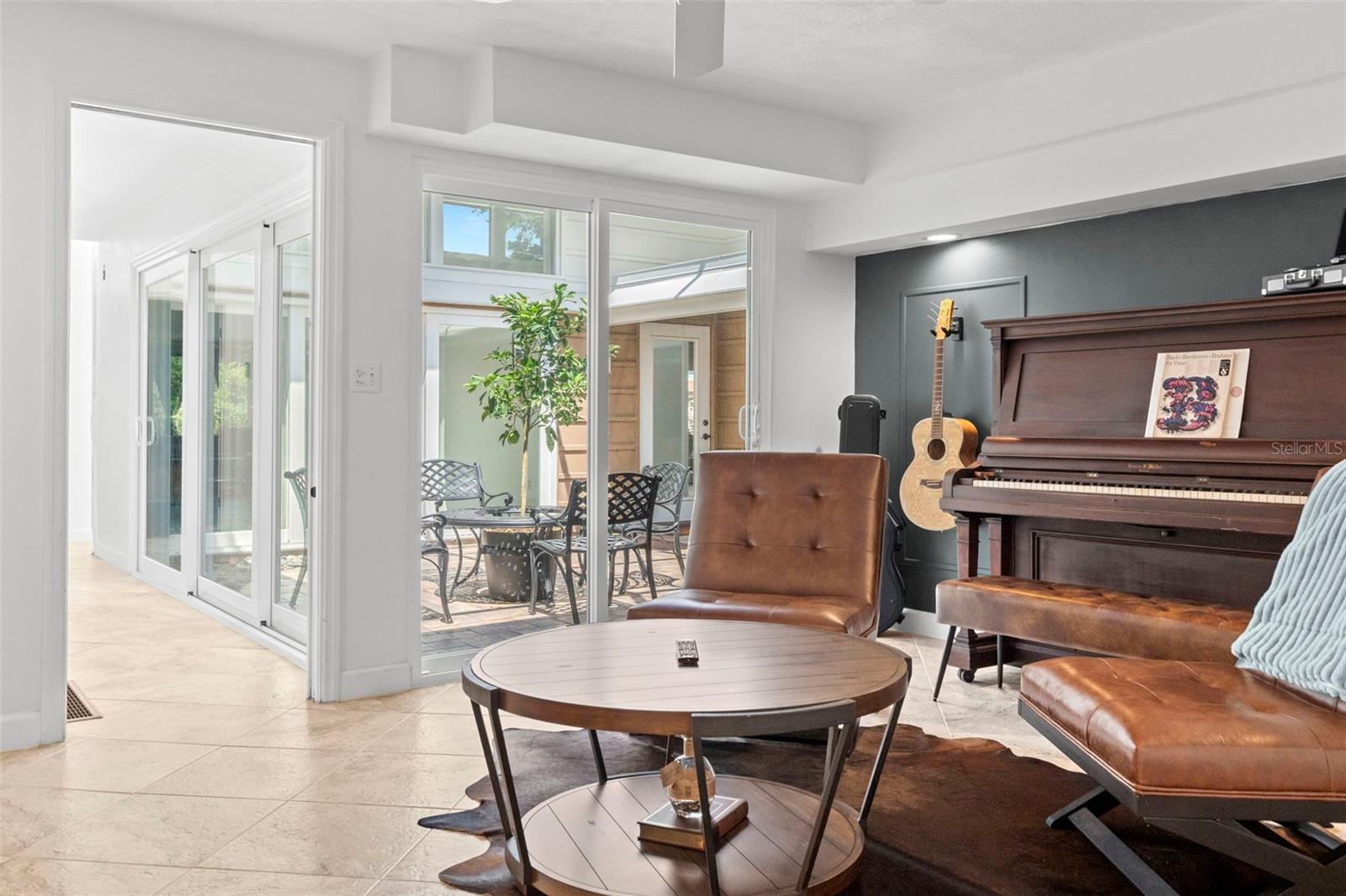 office/ living room space