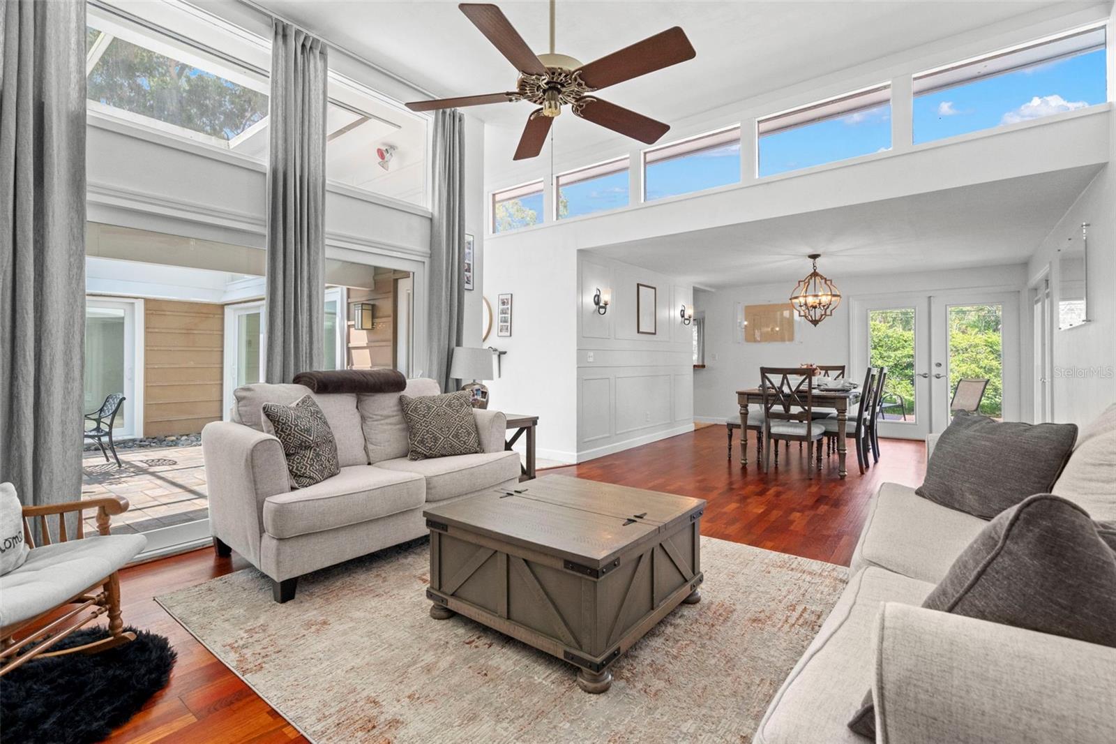 Living/Dining room