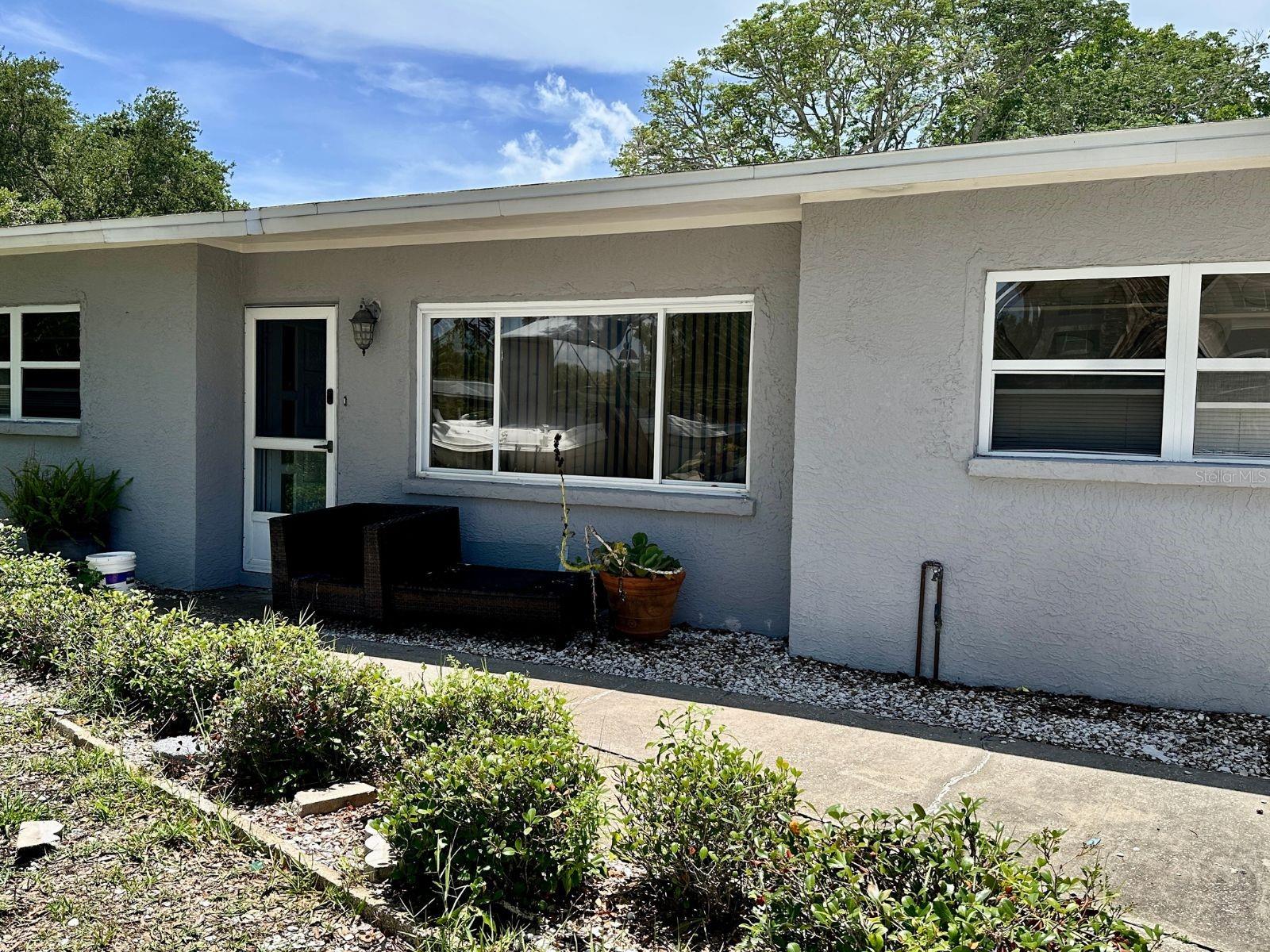 Front w landscaping