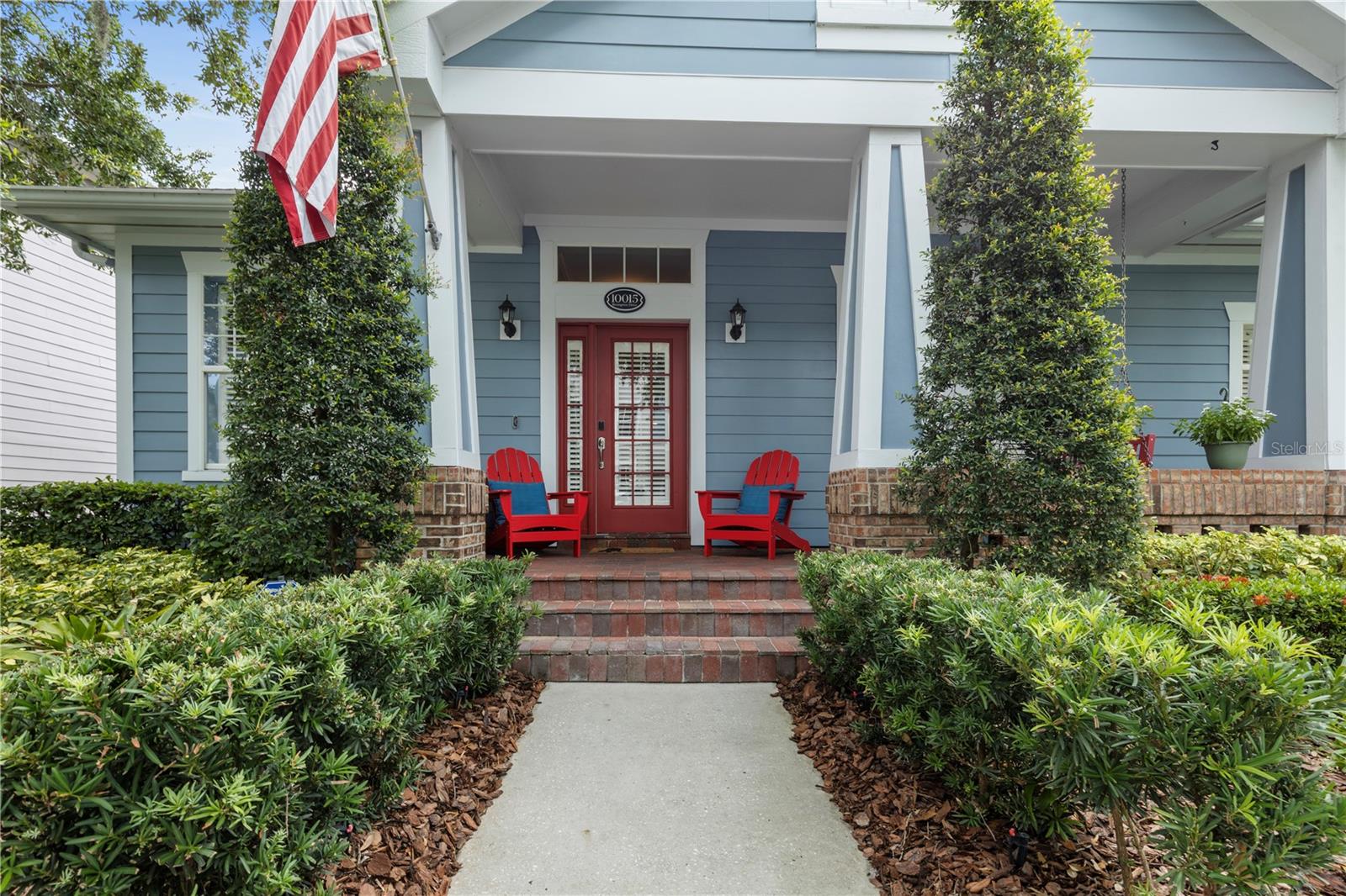 Charming Entry