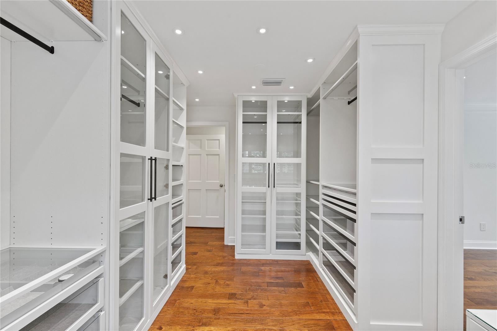 Primary Walk-in-closet
