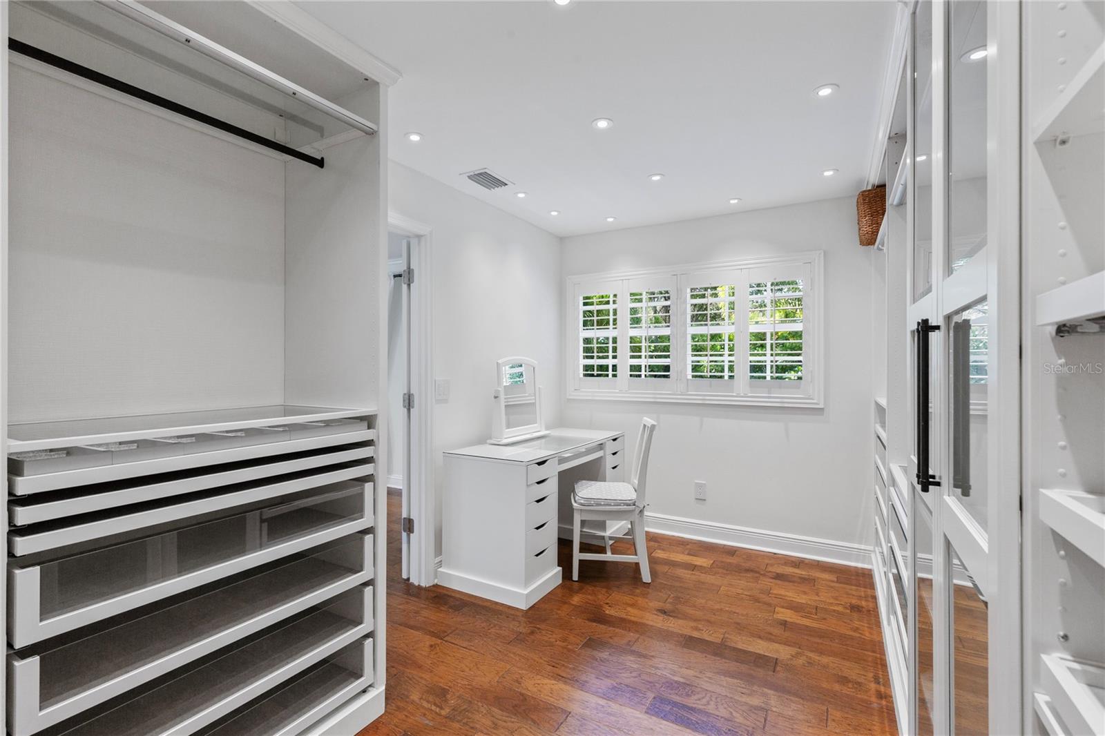 Primary Walk-in-closet