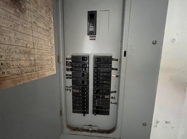 TB8398092