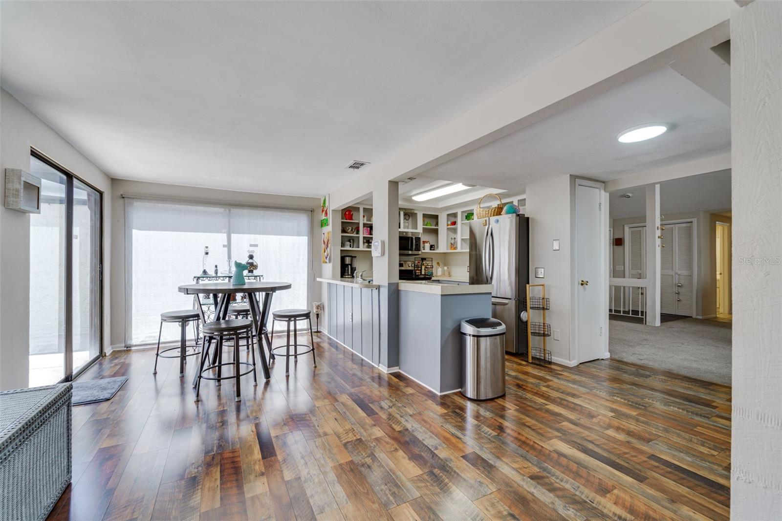 Dining/Kitchen Area
