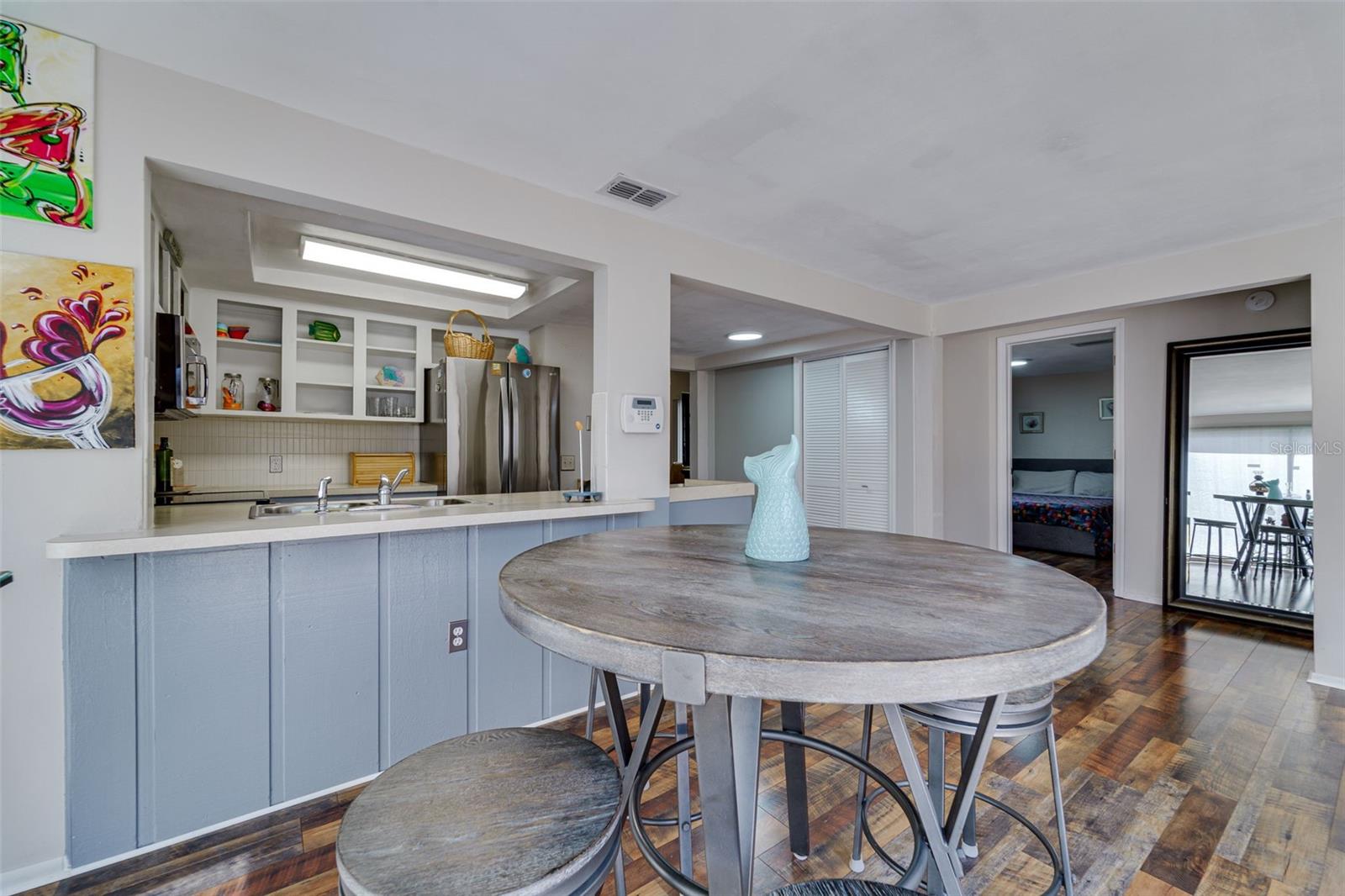 Dining/Kitchen Area