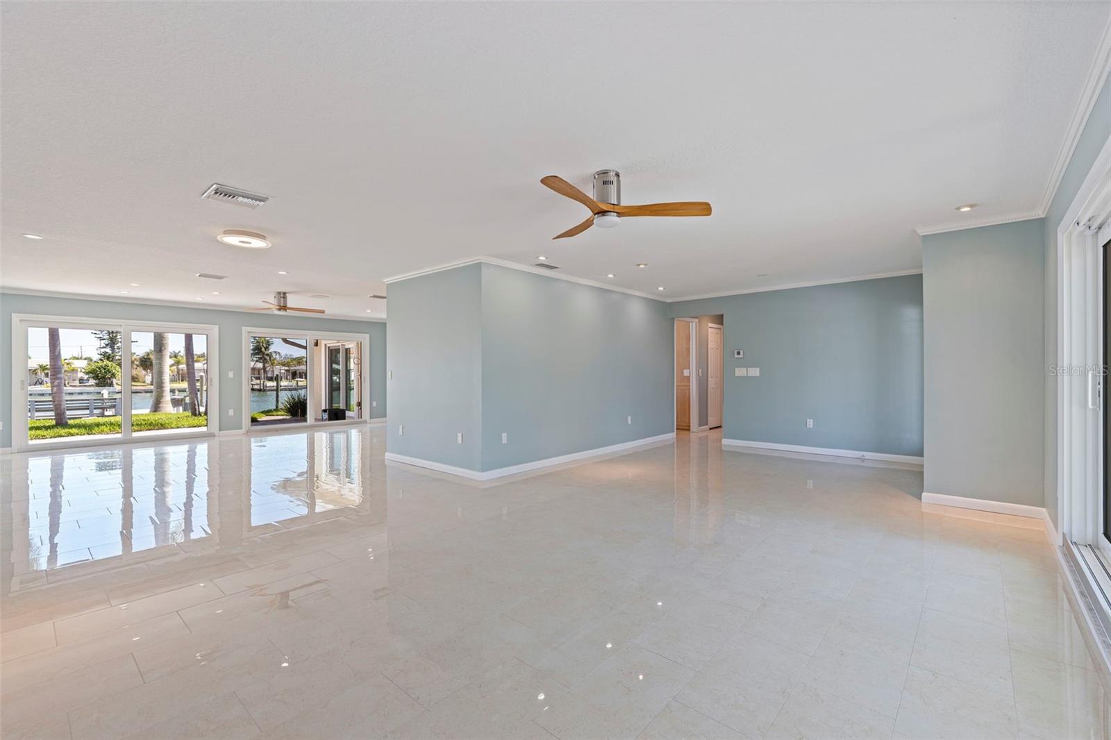 Shown with Current Floor