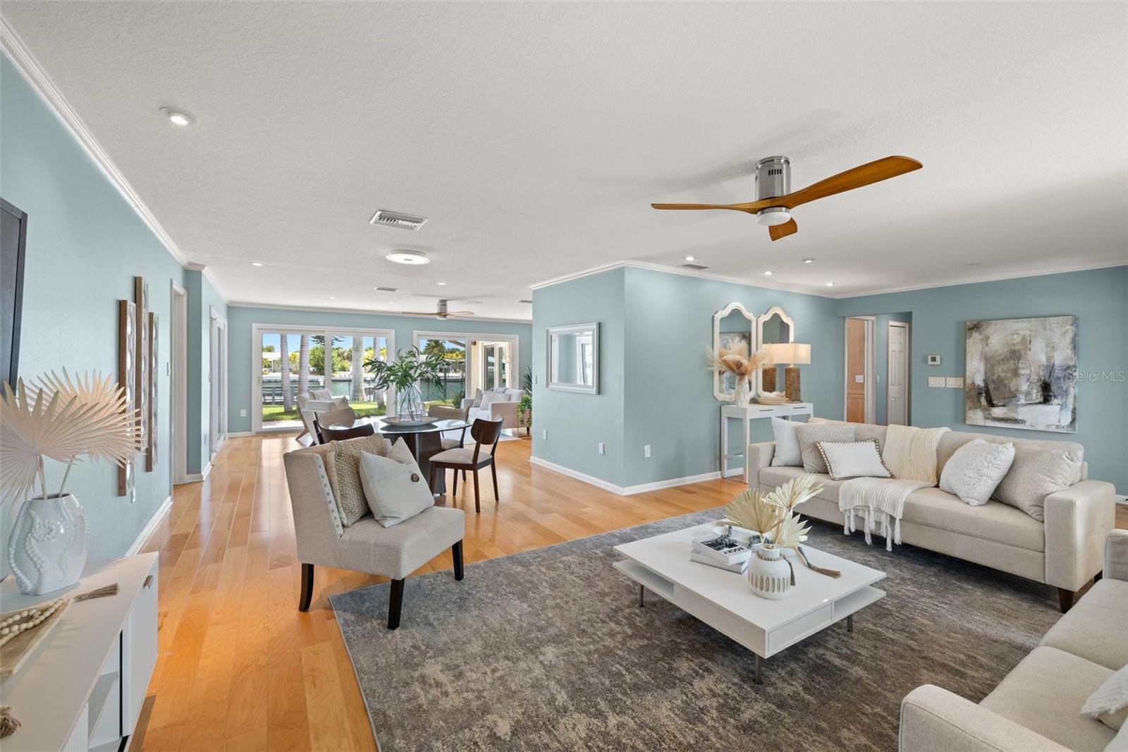 Shown with Previous Floor & Staging