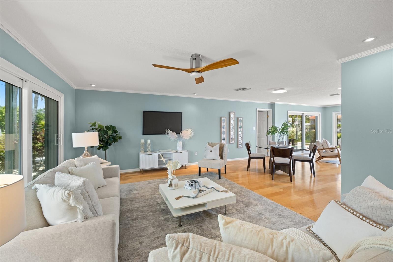 Shown with Previous Floor & Staging