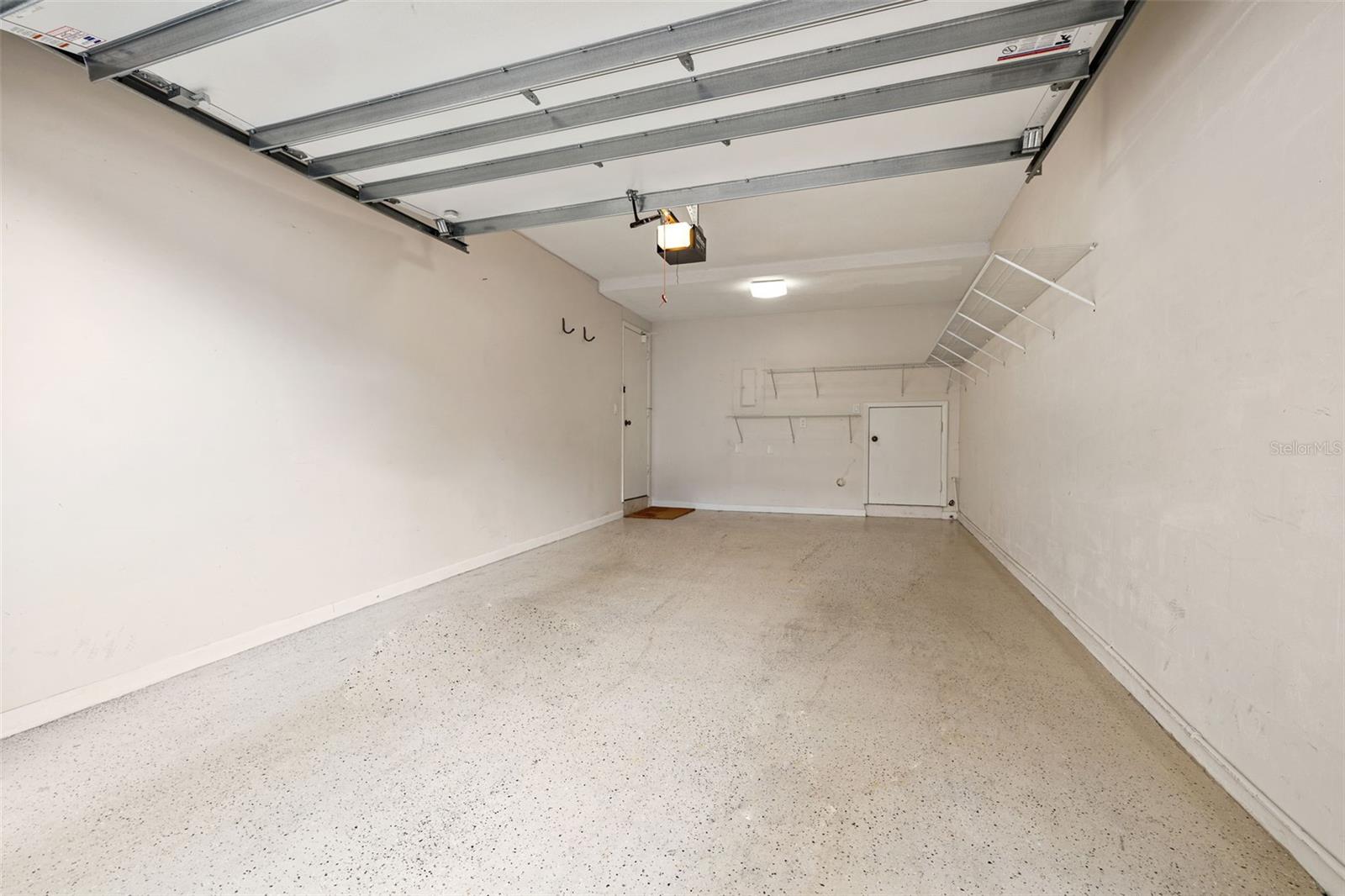 Oversized 1 car garage