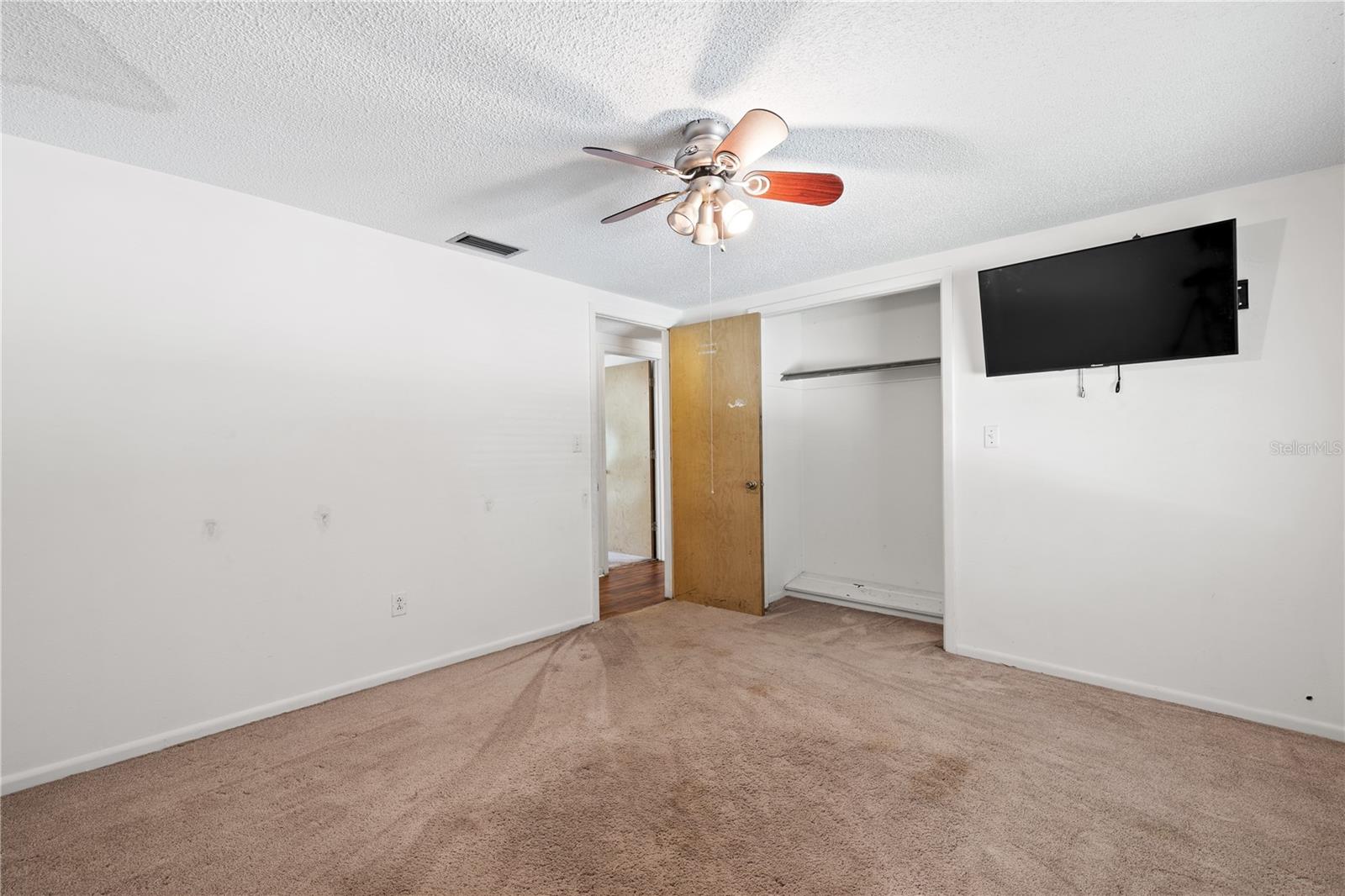 Bedroom #1